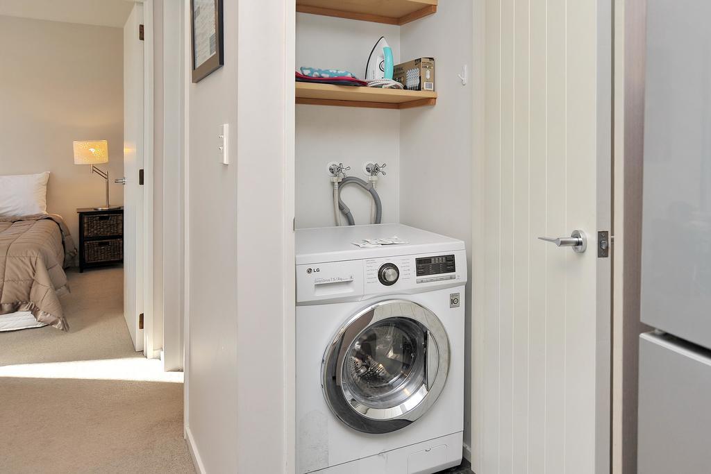 Carlton Villa 3 - Christchurch Holiday Homes ภายนอก รูปภาพ