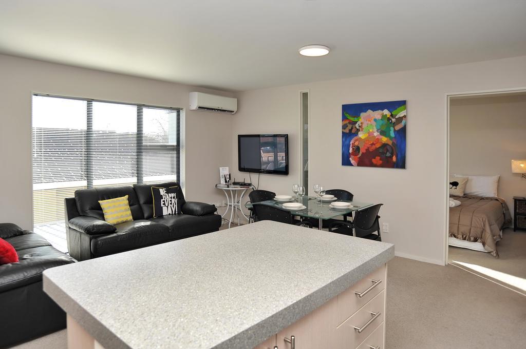 Carlton Villa 3 - Christchurch Holiday Homes ภายนอก รูปภาพ