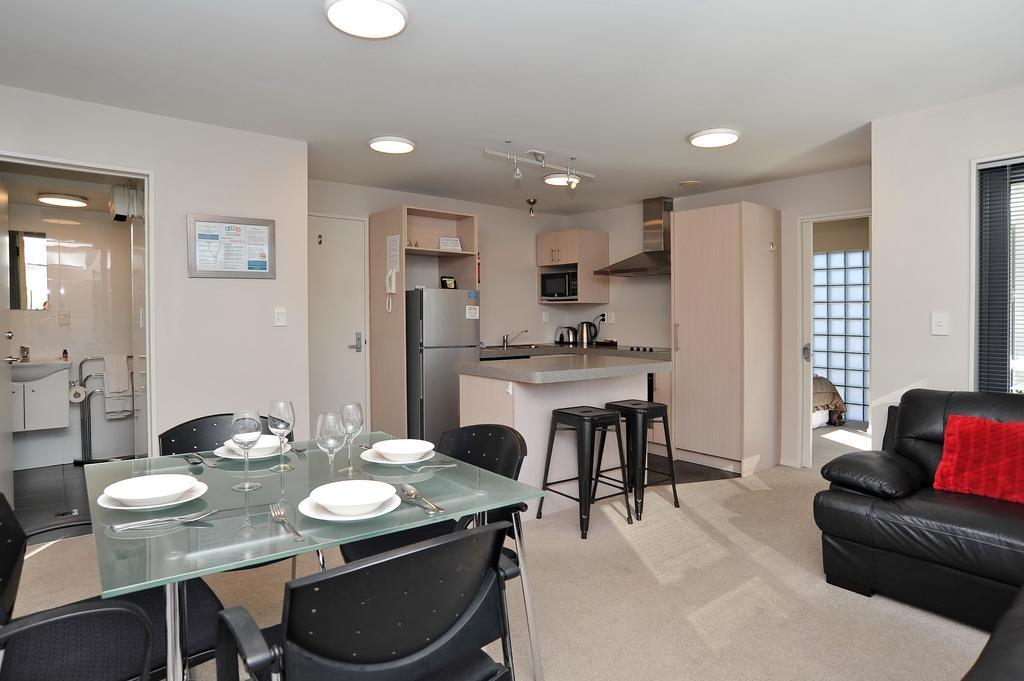 Carlton Villa 3 - Christchurch Holiday Homes ภายนอก รูปภาพ